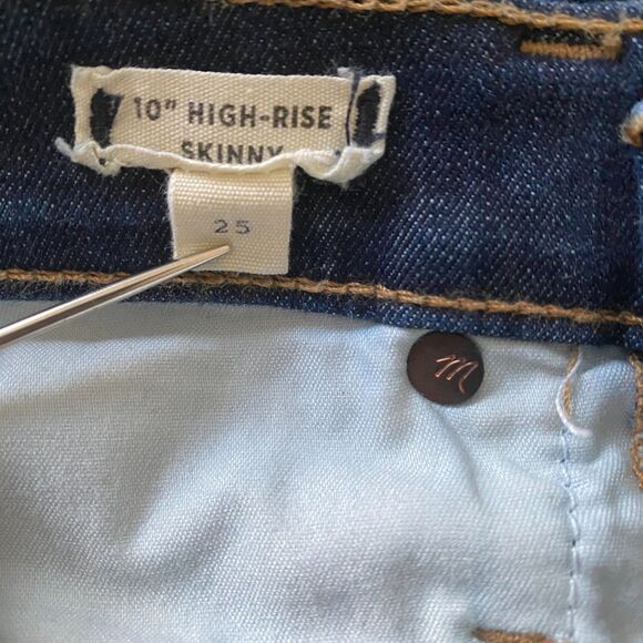 Madewell 10-Inch High Rise Skinny Dark Wash Jeans with Raw Hem Zip Fly Sz 25 - Picture 9 of 13